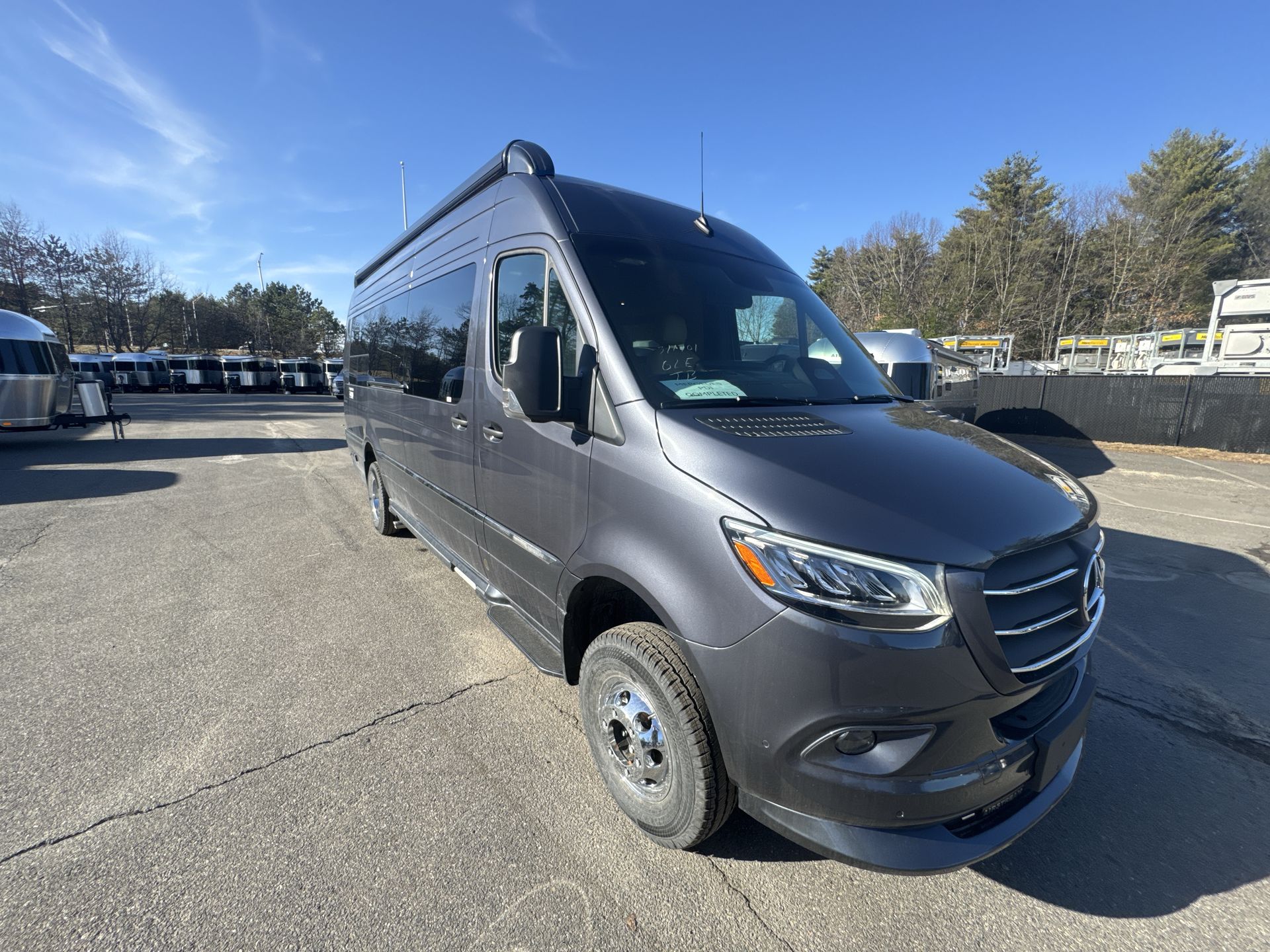 2025 Airstream 24 GL Base