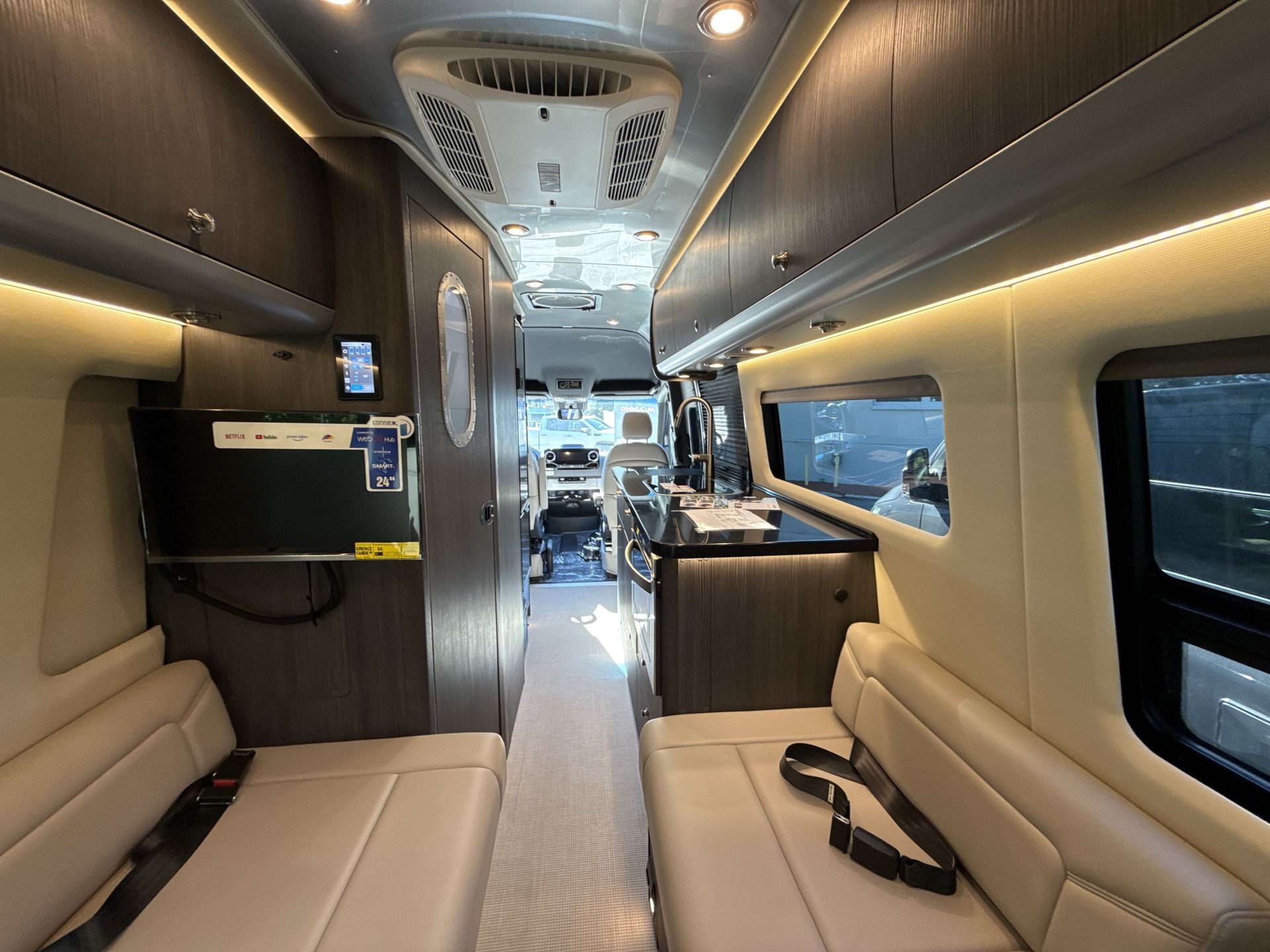 2025 Airstream 24GT Base