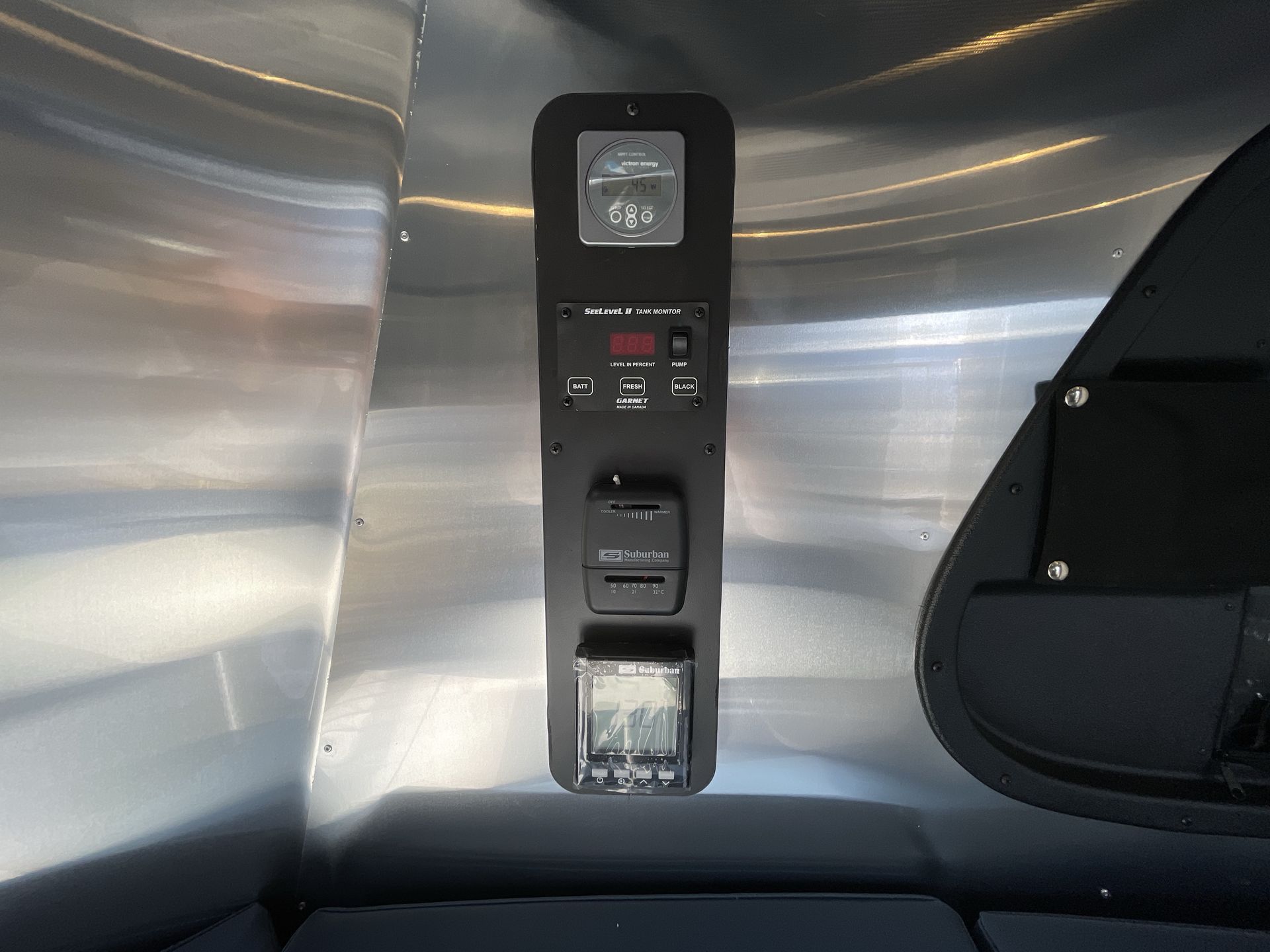 2025 Airstream 16X Base