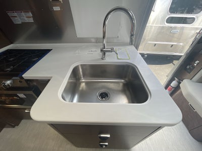 2026 Airstream 25FBQ Base