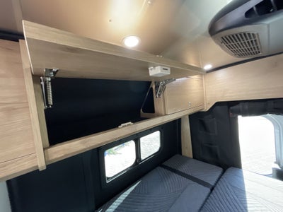 2026 Airstream Rangeline Base