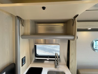 2025 Airstream Murphy Suite Base