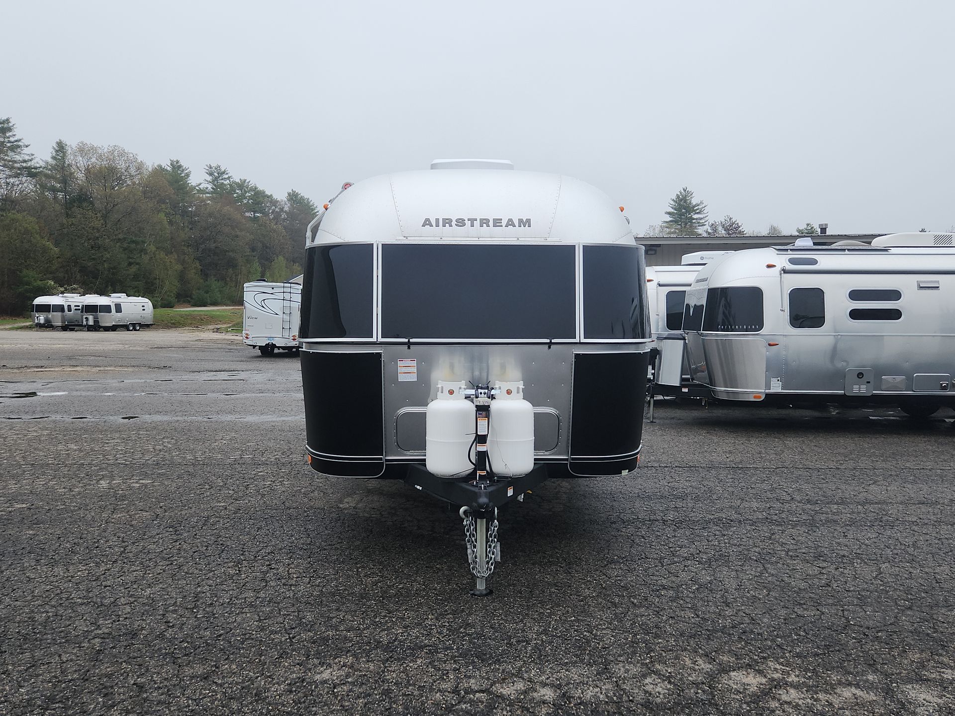 2025 Airstream 25FBT Base
