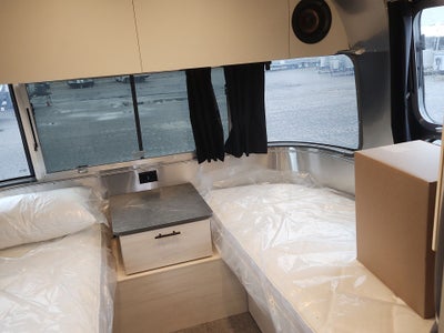 2025 Airstream 25FBT Base