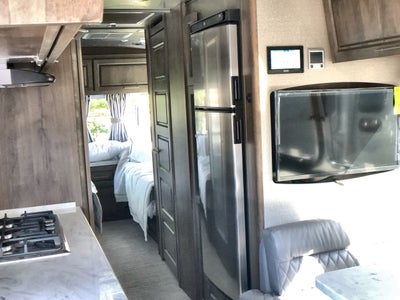 2026 Airstream 30RBT Base