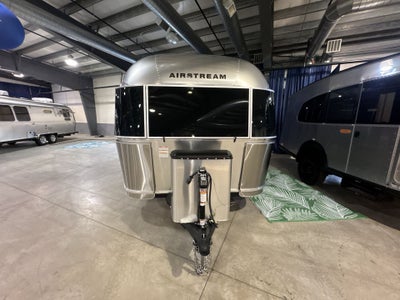 2025 Airstream 25FBQ Base