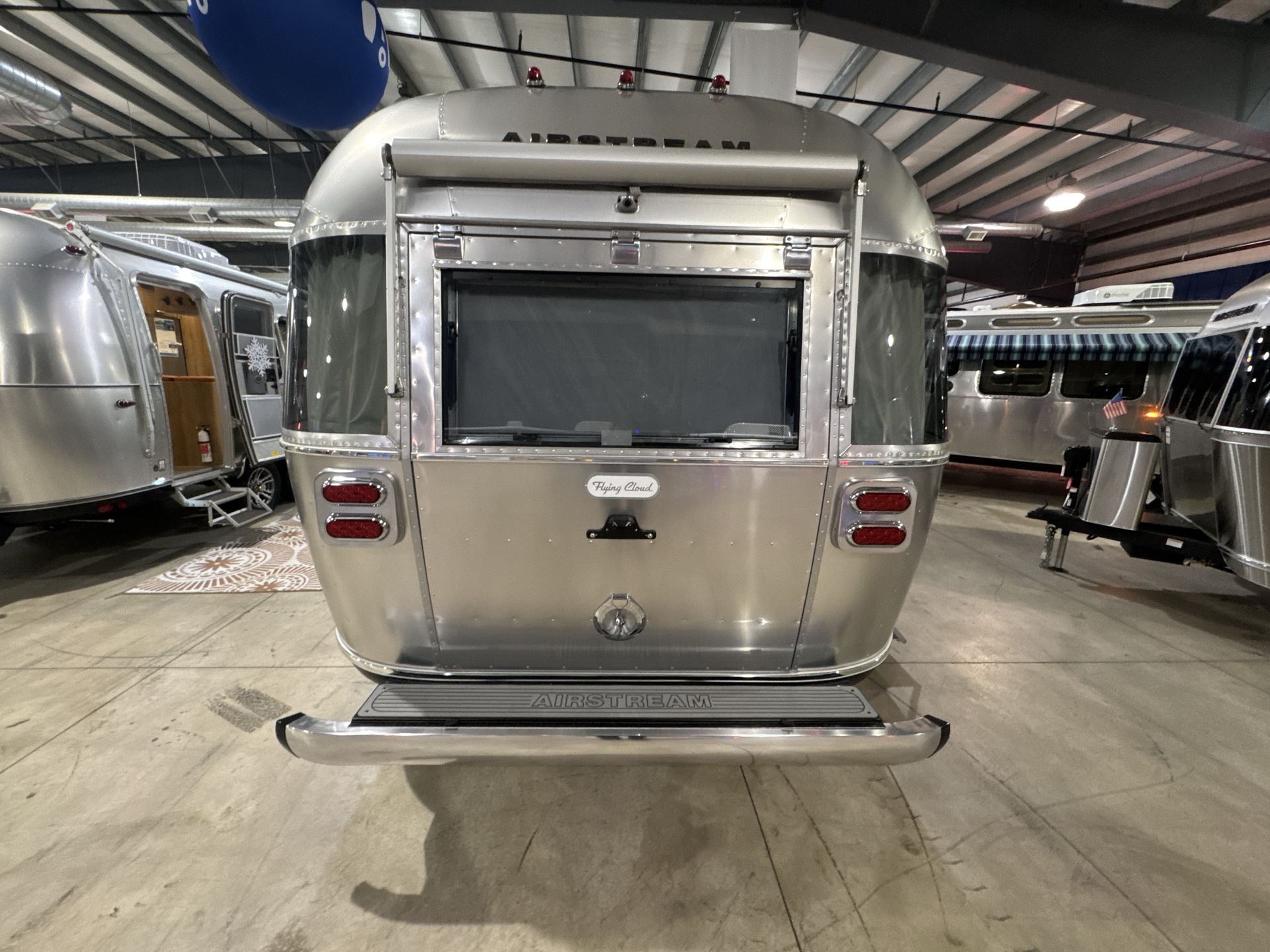 2026 Airstream 27FBT Base