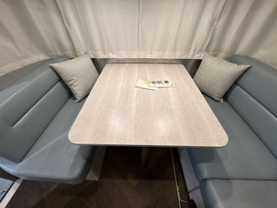 2025 Airstream 27FBQ Base