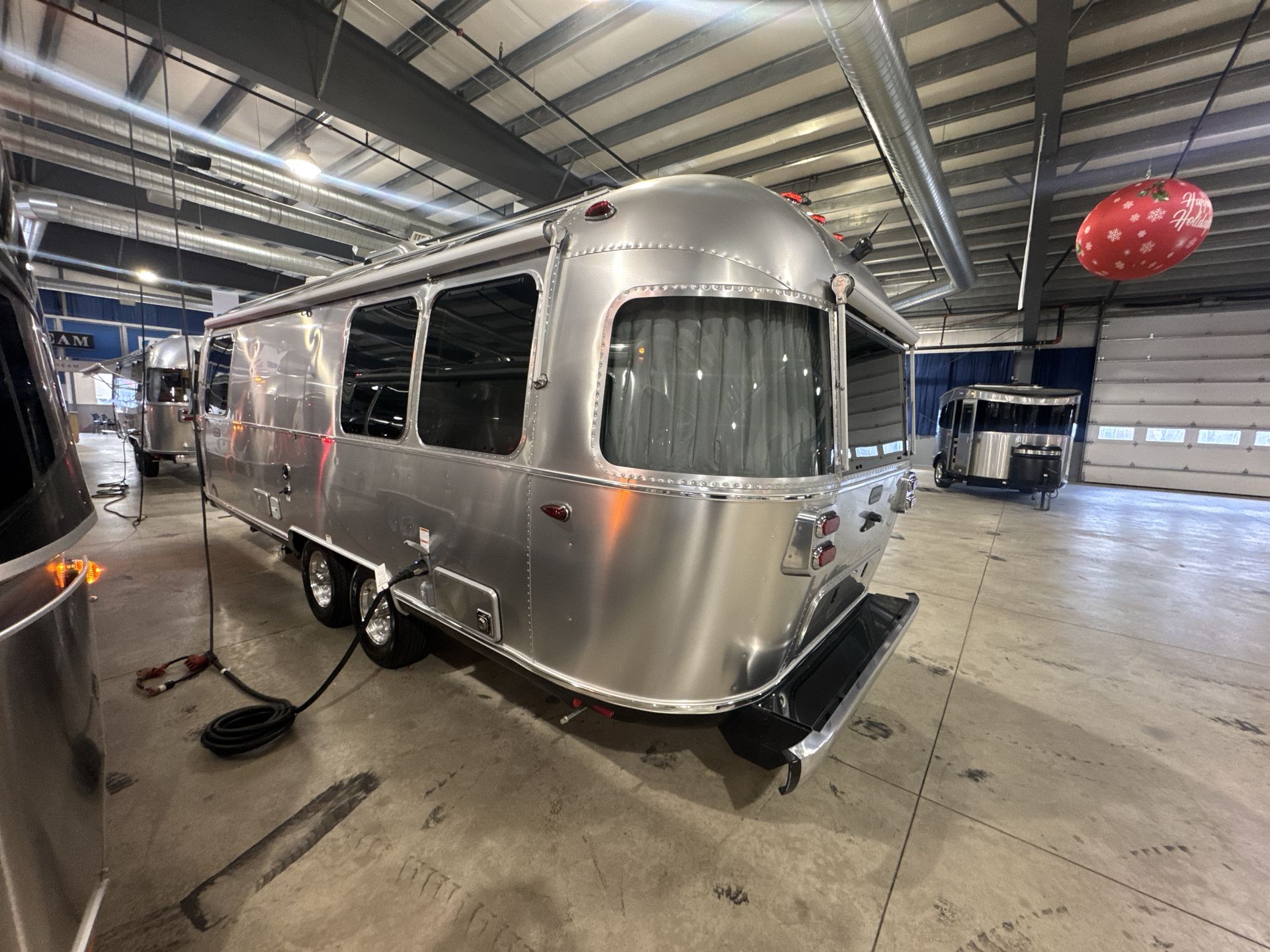 2025 Airstream 25FBQ Base