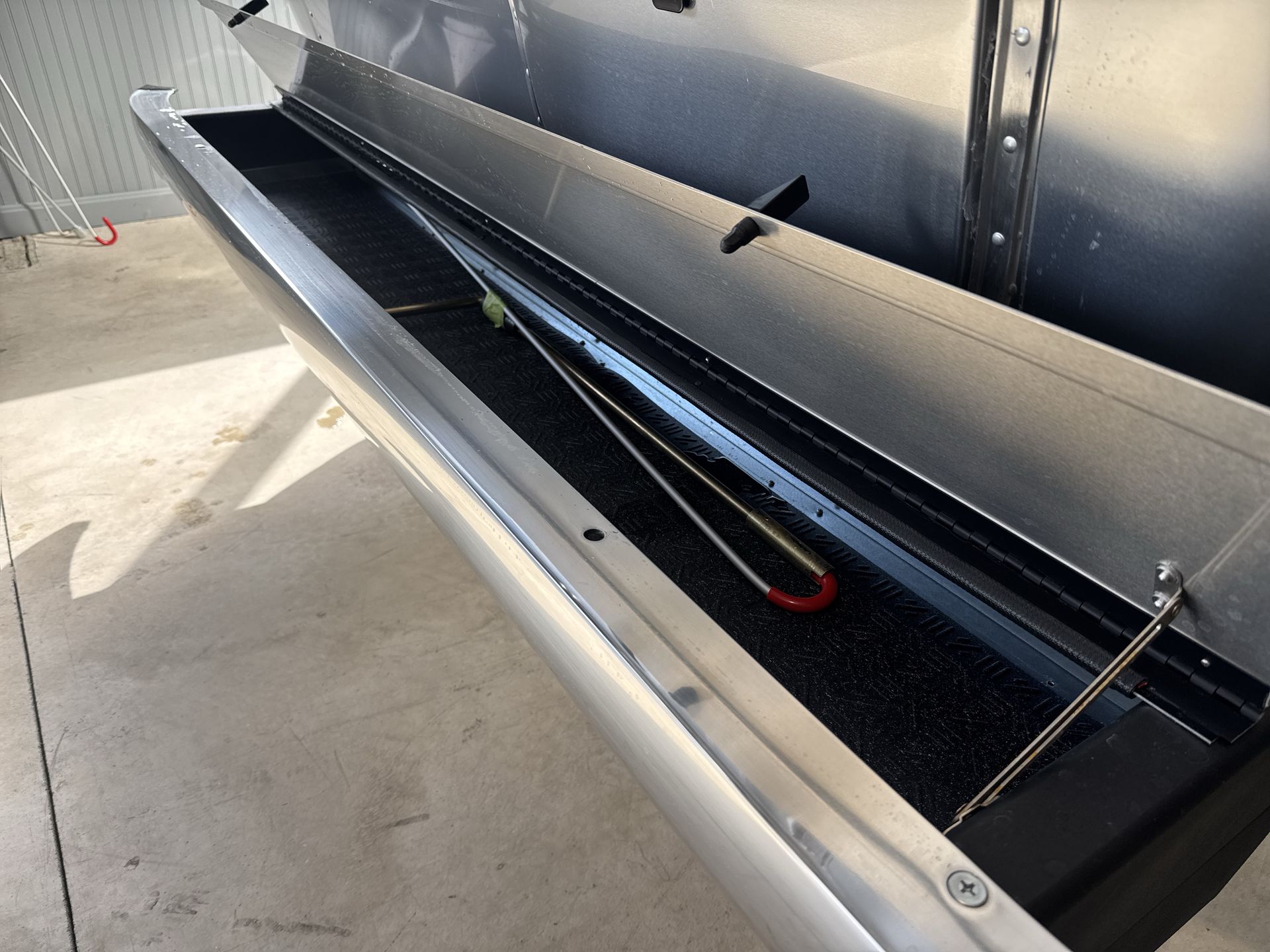 2026 Airstream 33FBT Base