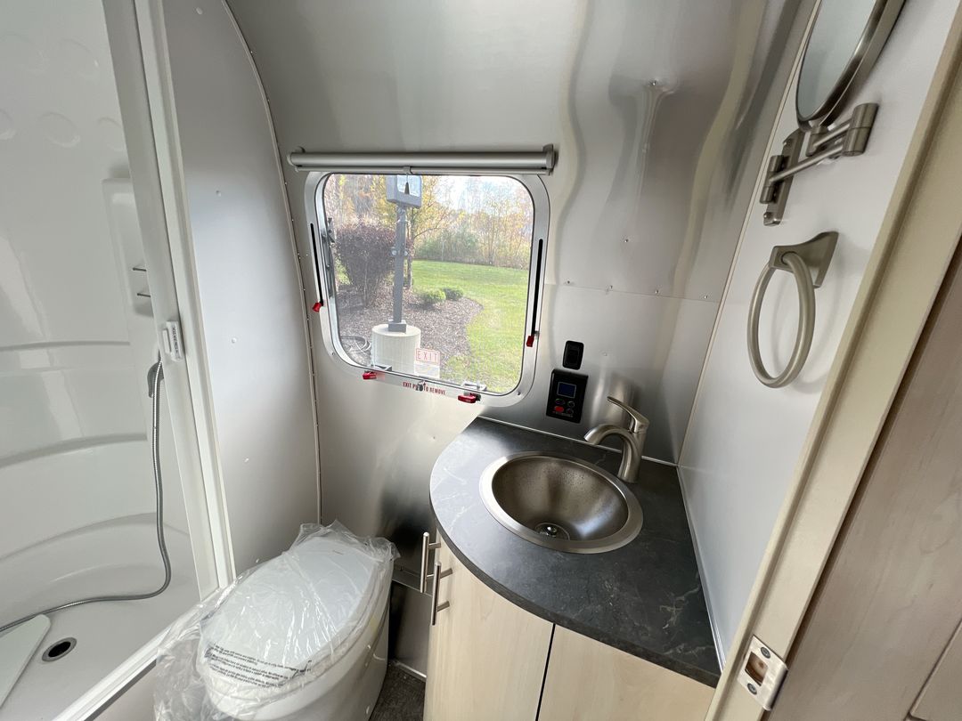 2026 Airstream 30FBBQ Base