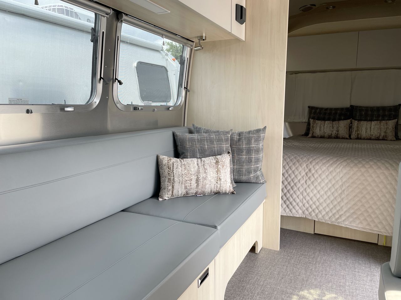 2025 Airstream 30FBBQ Base