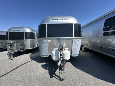 2026 Airstream 16RB Base