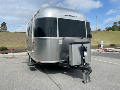 2025 Airstream 16RB Base