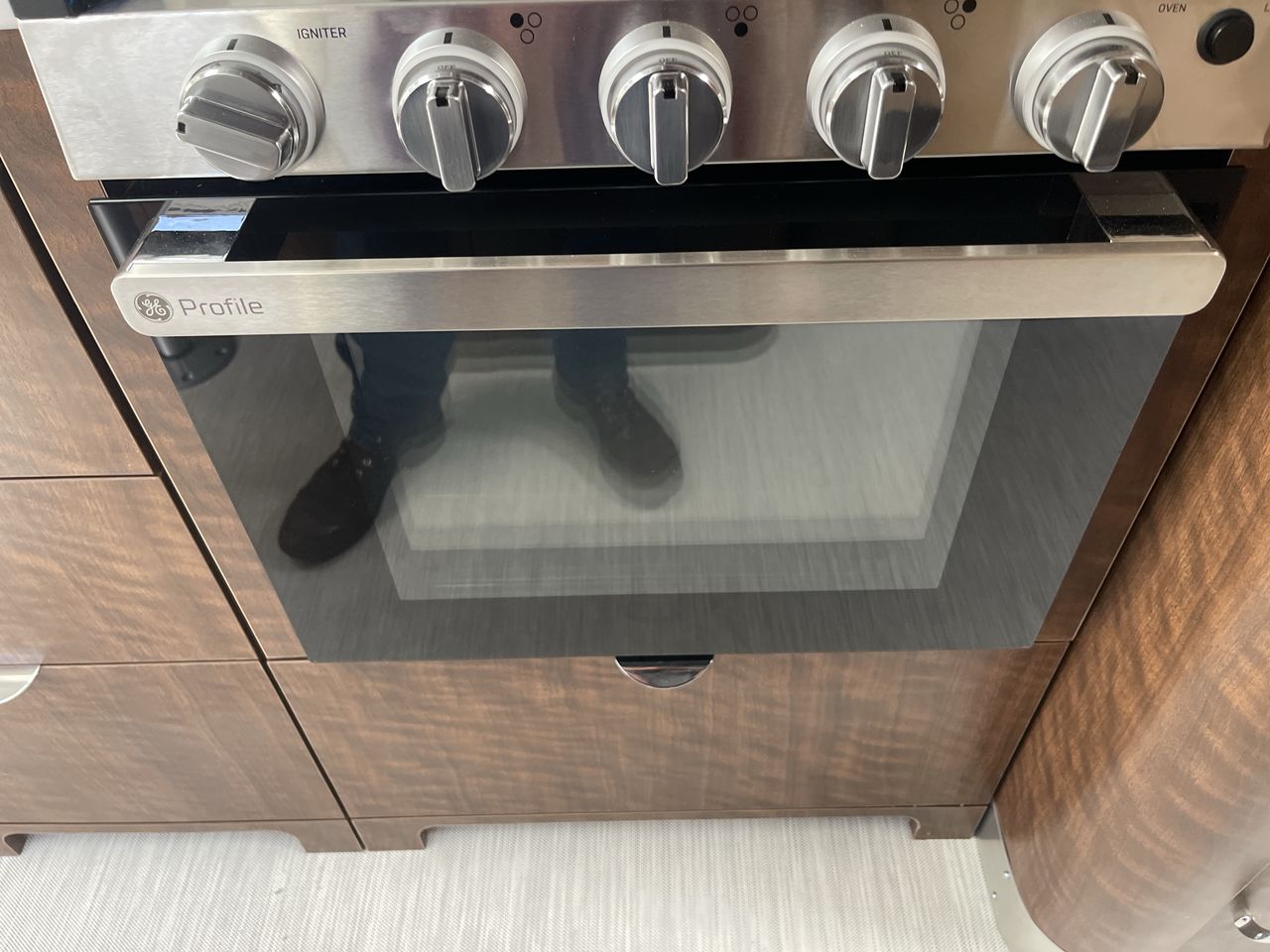 2026 Airstream 30RBQ Base