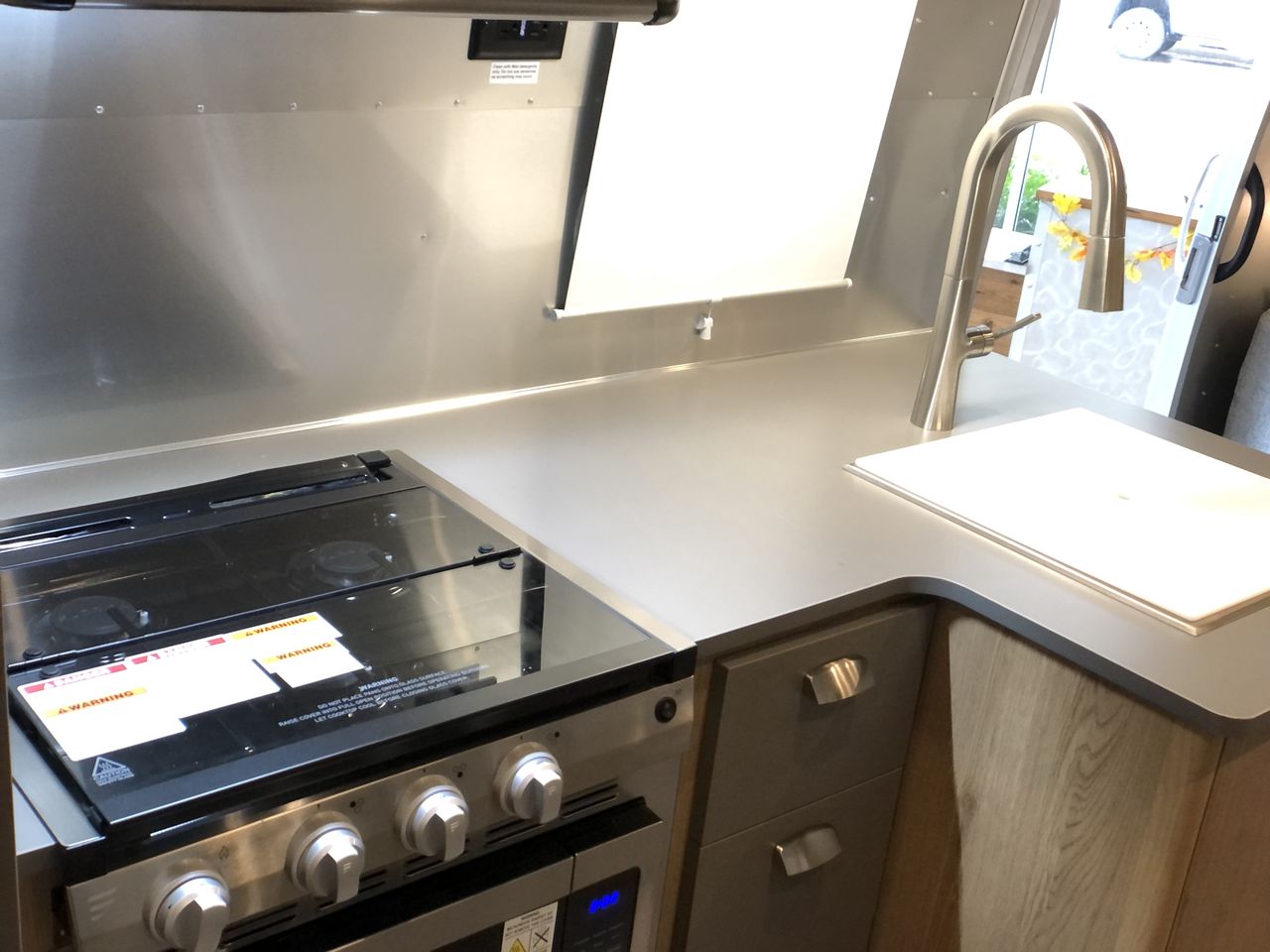 2026 Airstream 25FBQ Base