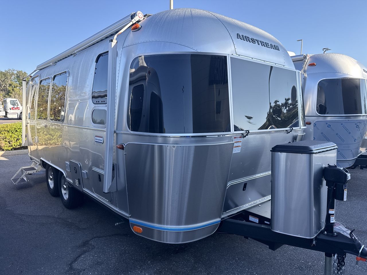 2026 Airstream 23FBT Base
