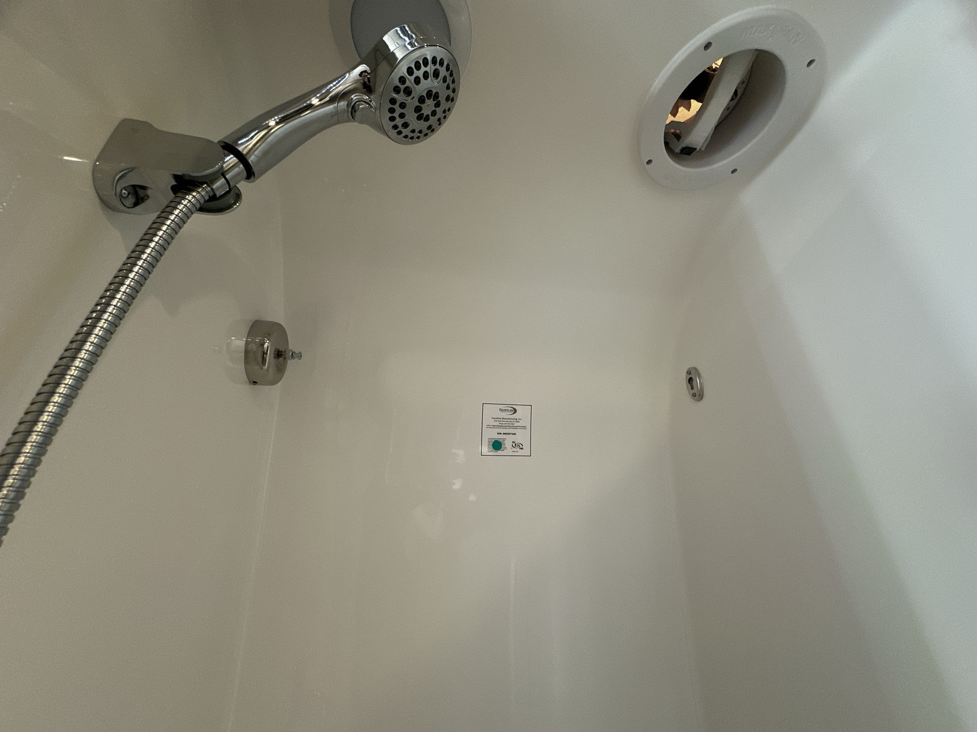 2025 Airstream 27FBQ Base