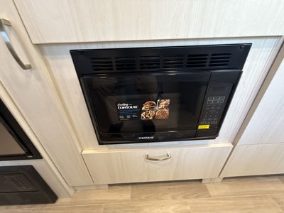 2026 Airstream 22FB Base