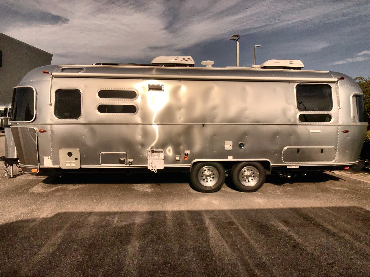 2026 Airstream 28RBT Base