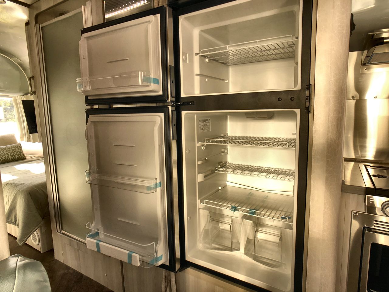 2026 Airstream 28RBT Base