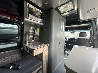 2025 Airstream 19X Base