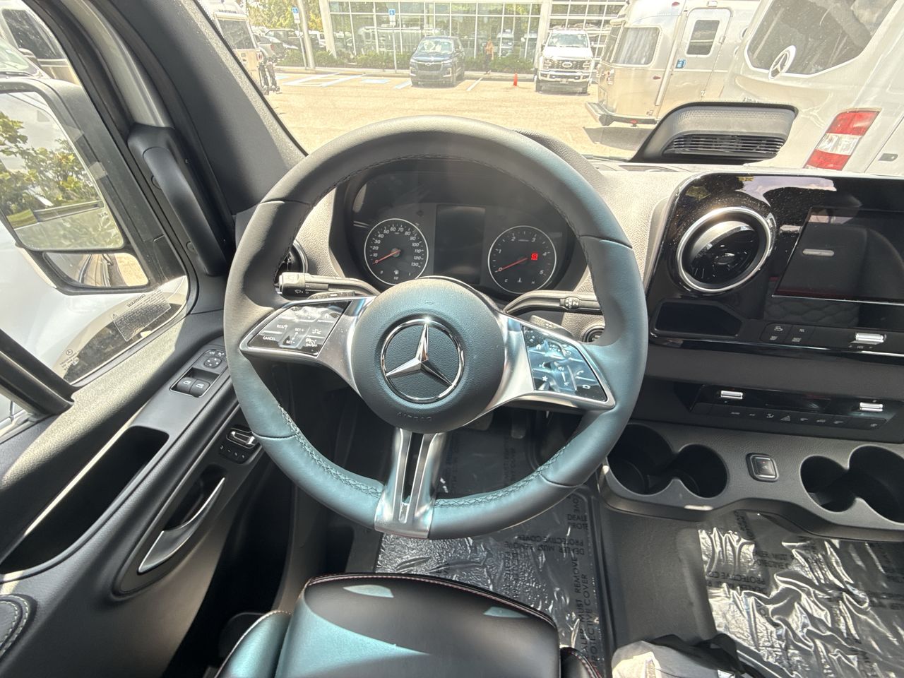 2025 Airstream 19X Base