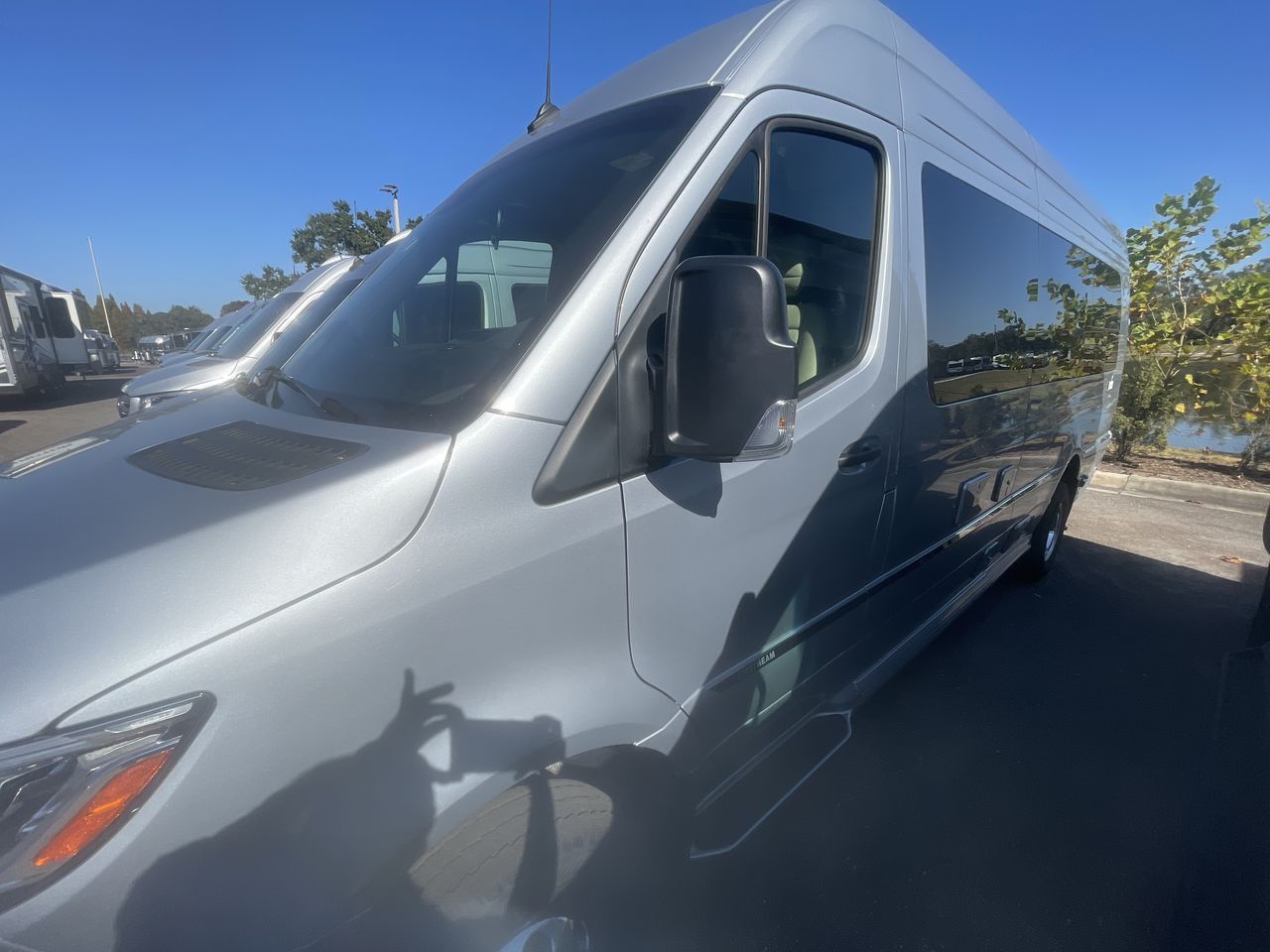 2026 Airstream 24GT Tommy Bahama Base