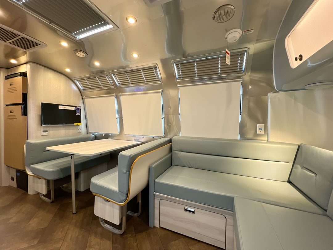 2025 Airstream 30RBQ Base