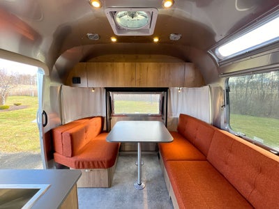 2026 Airstream 25FBT Base