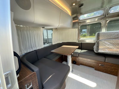 2025 Airstream 25FBQ Base
