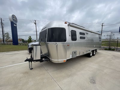 2026 Airstream 28RBQ Base