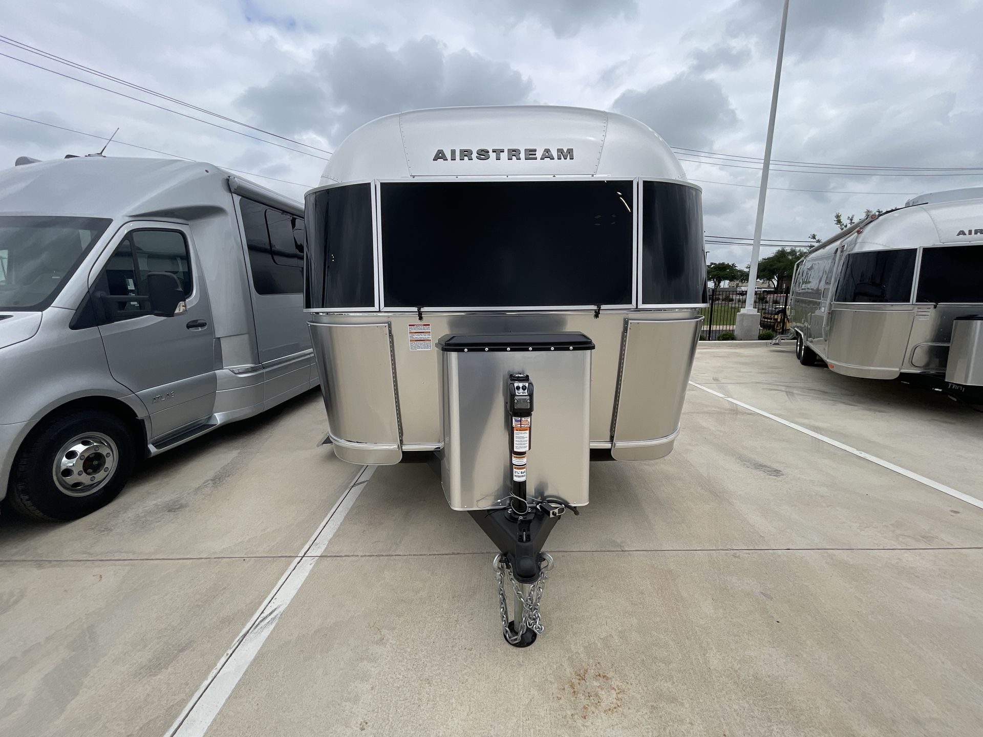 2026 Airstream 28RBQ Base
